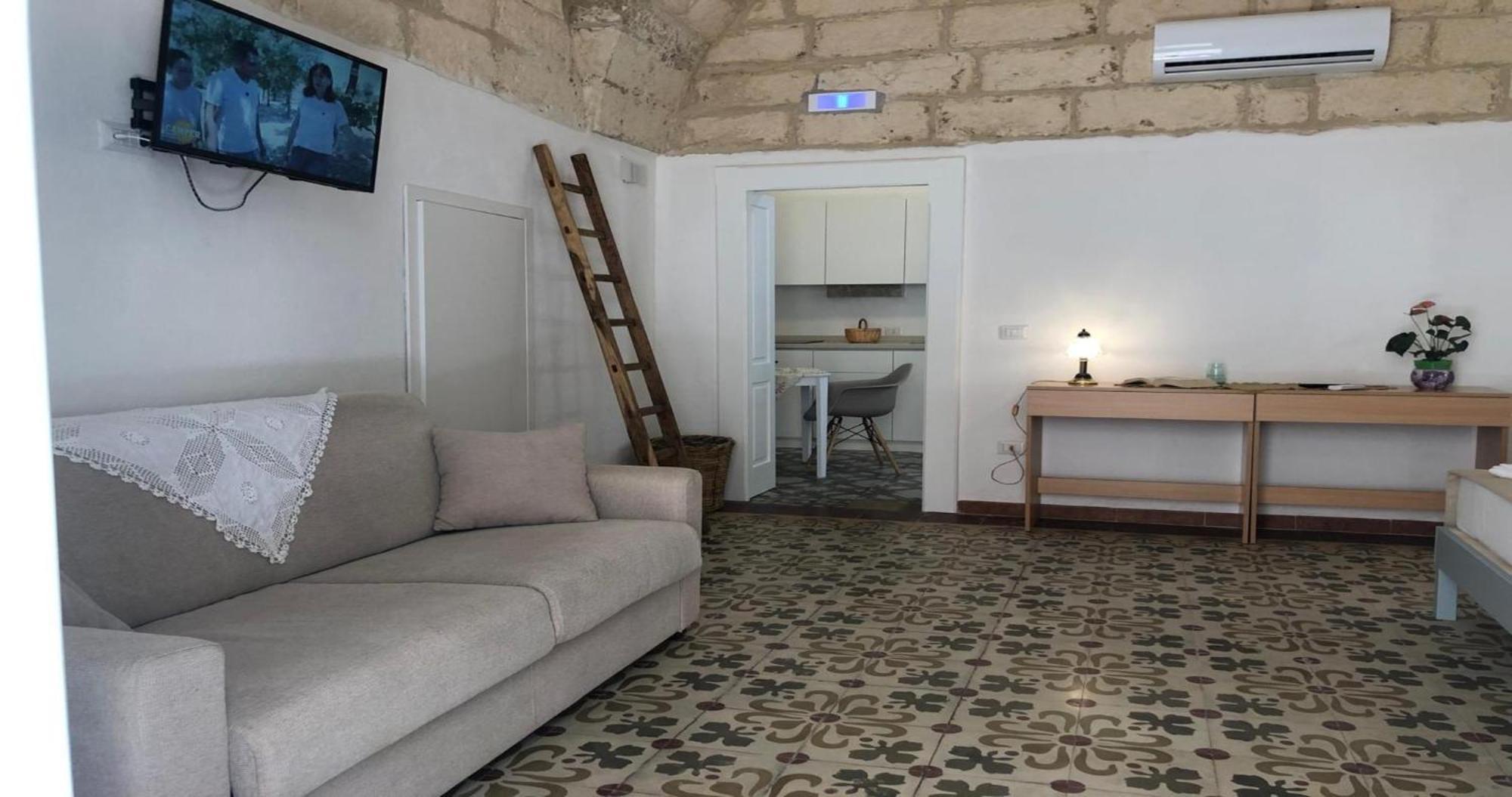 Odegos Monolocali Vico Sant'Antonio Villa Carpignano Salentino Buitenkant foto