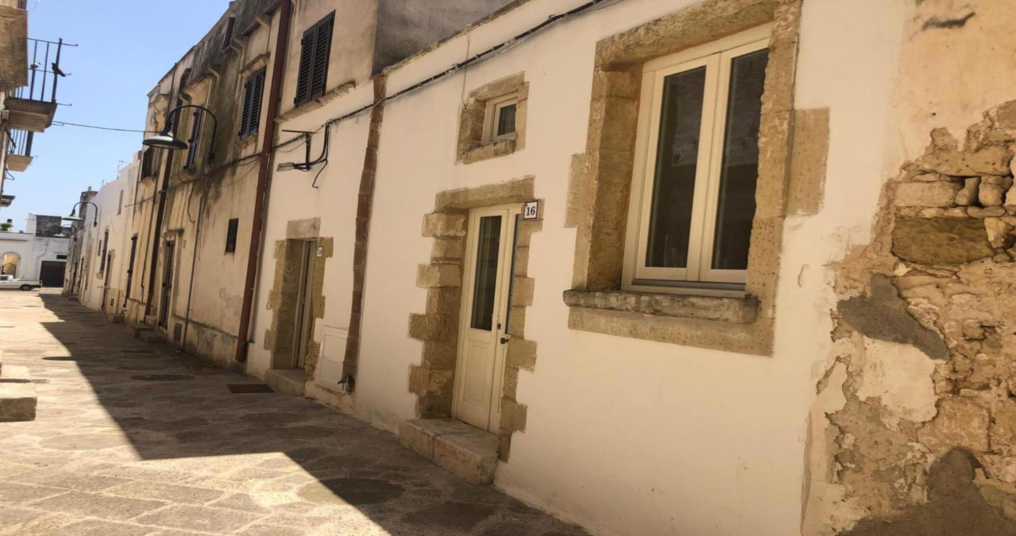 Odegos Monolocali Vico Sant'Antonio Villa Carpignano Salentino Buitenkant foto