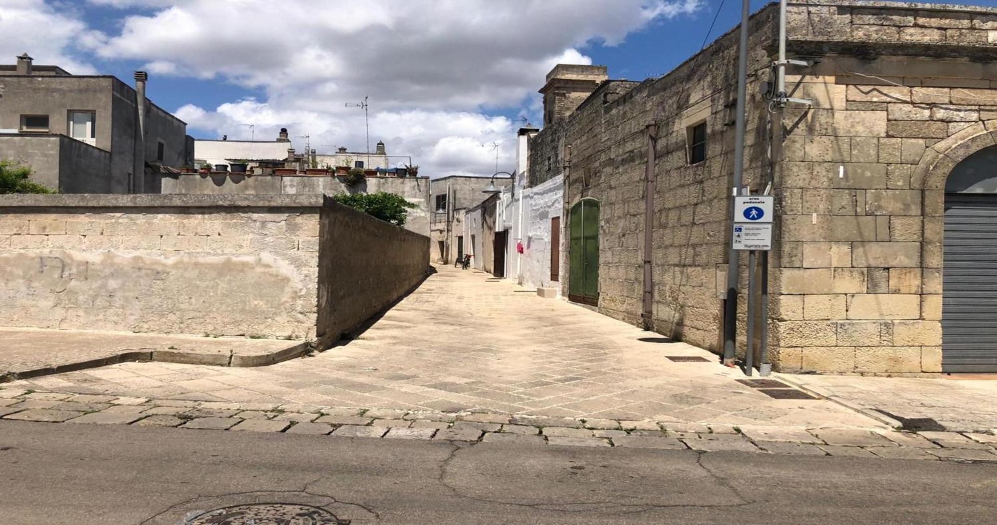 Odegos Monolocali Vico Sant'Antonio Villa Carpignano Salentino Buitenkant foto
