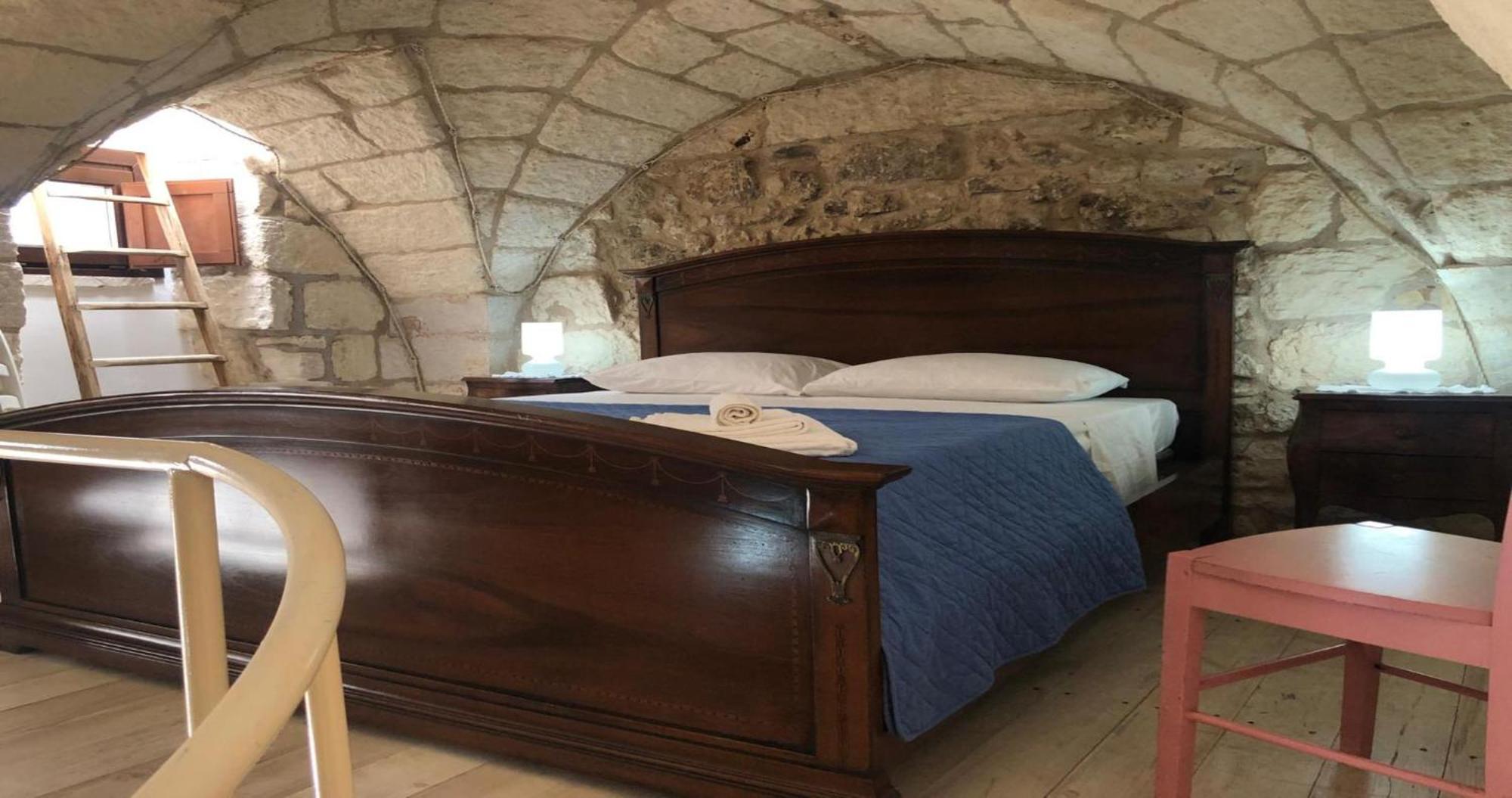 Odegos Monolocali Vico Sant'Antonio Villa Carpignano Salentino Buitenkant foto